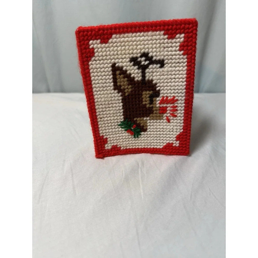Vtg Deer Needlepoint Christmas Handmade Tissue Box Cover Plastic Canvas Rudolph